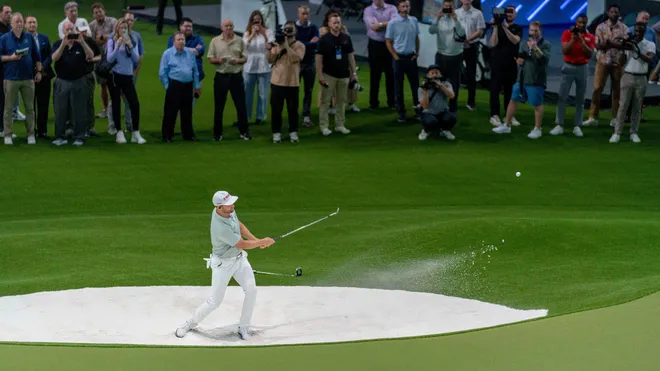 更引人注目 更引人注目