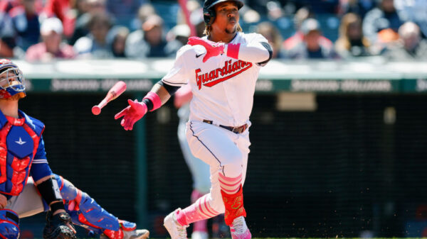 顿不仅让中 顿不仅让中